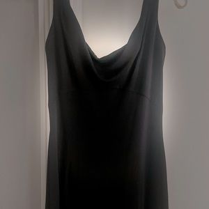 EUC Classic and sexy full length gown (6)